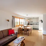 Apartment Muntschi *