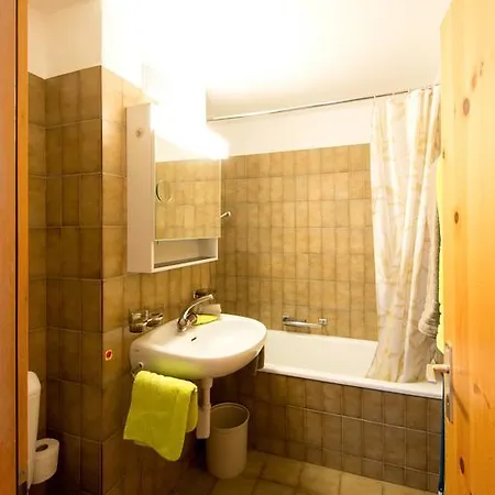 Muntschi Apartment Andeer